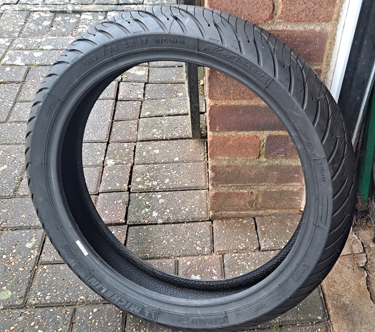 [Image: Tyre1.jpg]