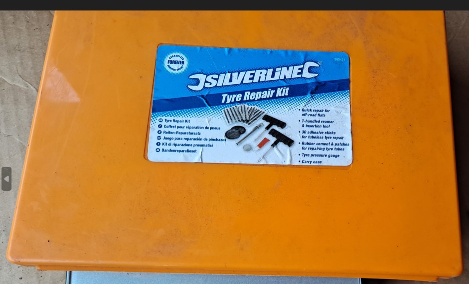[Image: TyreKit.jpg]